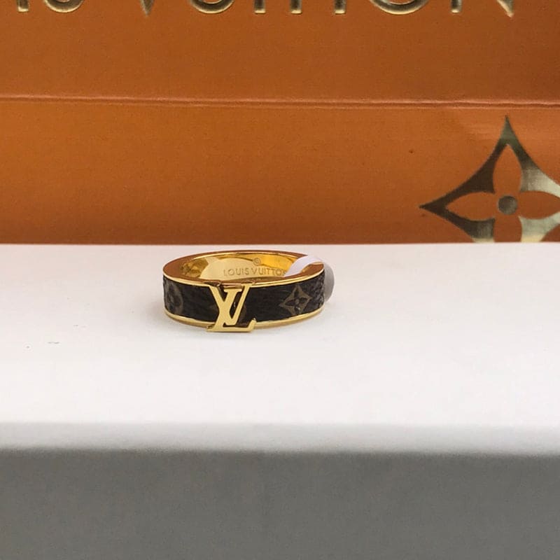 18K Louis Vuitton Leather Set of Two Rings