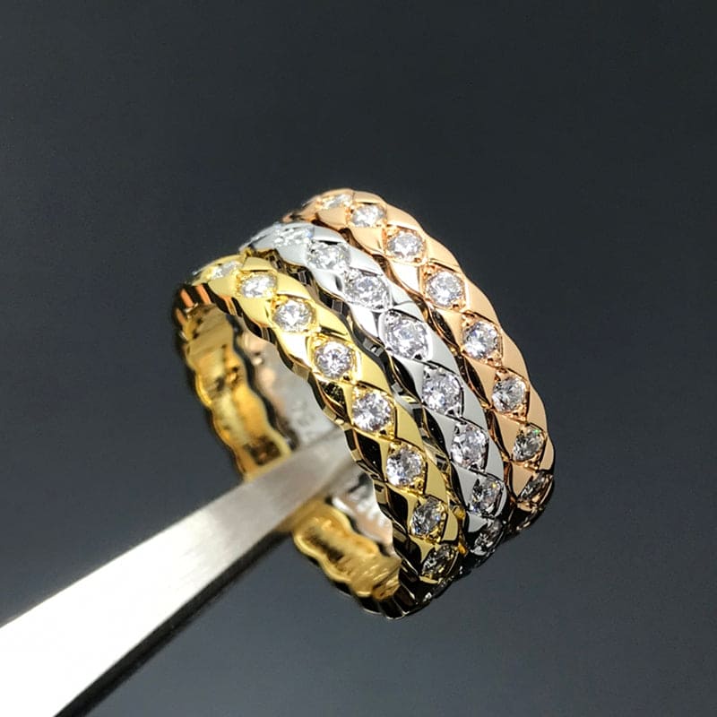 18K  Chanel Coco Crush Mini Diamonds Ring