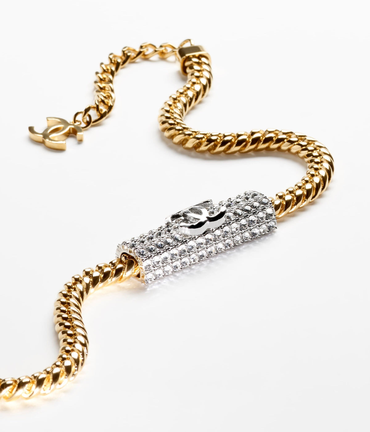18K  Chanel Diamonds Chain Necklace