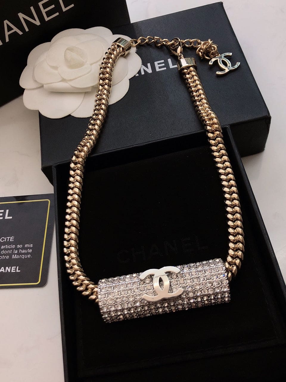 18K  Chanel Diamonds Chain Necklace
