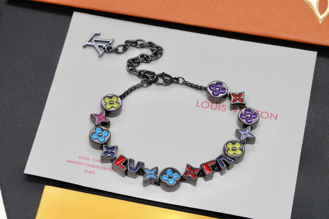 18K Louis Vuitton Monogram Party Black Bracelet