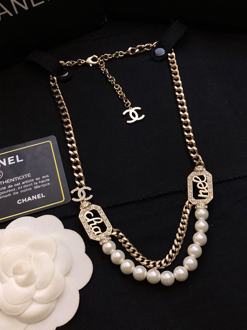 18K  Chanel Diamonds Necklace