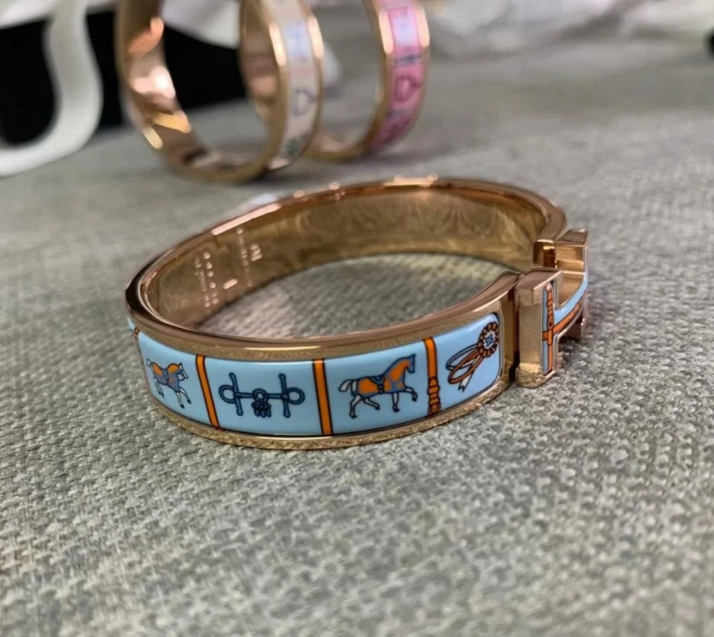 18K Clic Hermes Couvertures Blue Bracelet