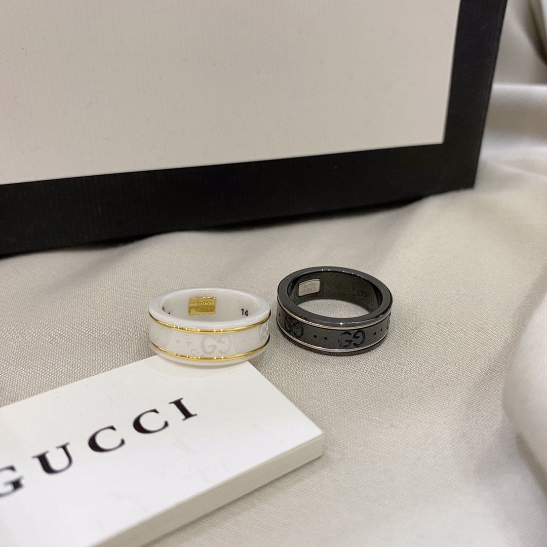 18K Double Gucci Icon Black Corundum Ring