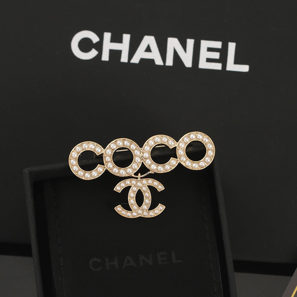 18K  Chanel Coco Crush Pearls Brooch