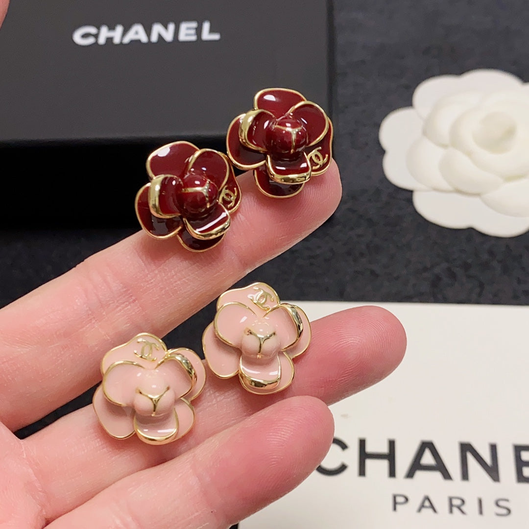 18K  Chanel Camellia Earrings