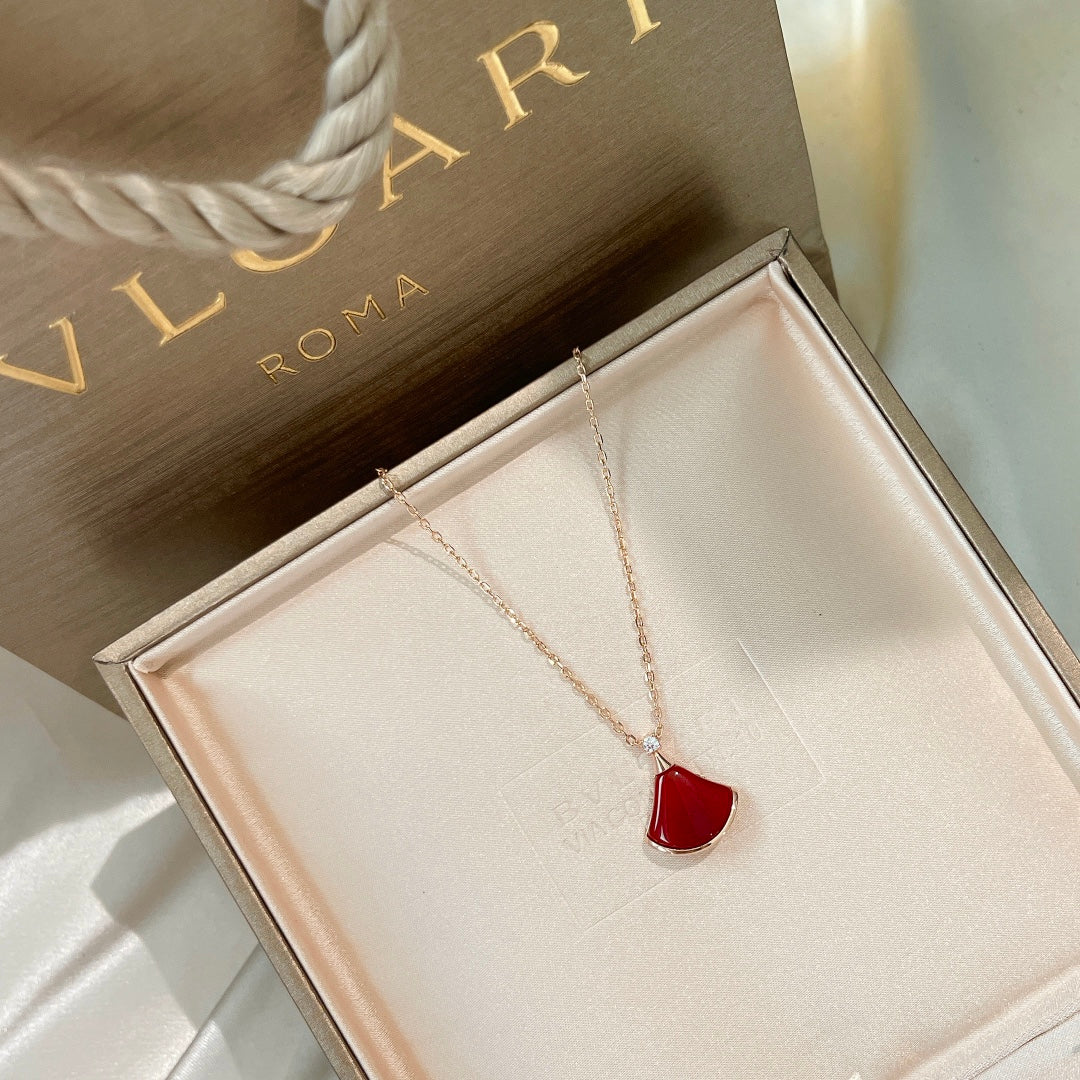 18K BVLGARI BVLGARI Dream Carnelian Necklace
