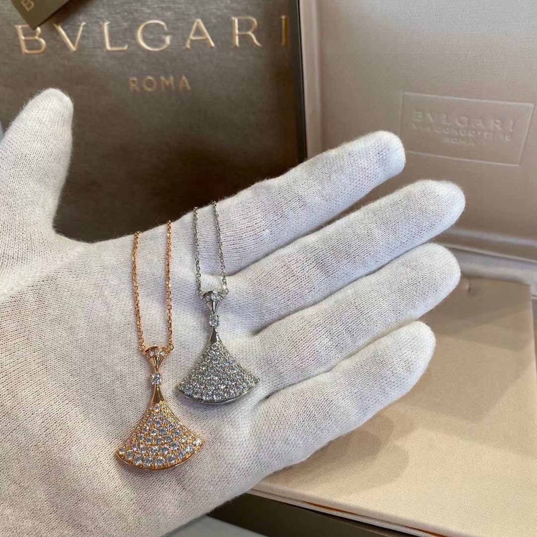 18K BVLGARI BVLGARI Dream Pave Diamond Necklace