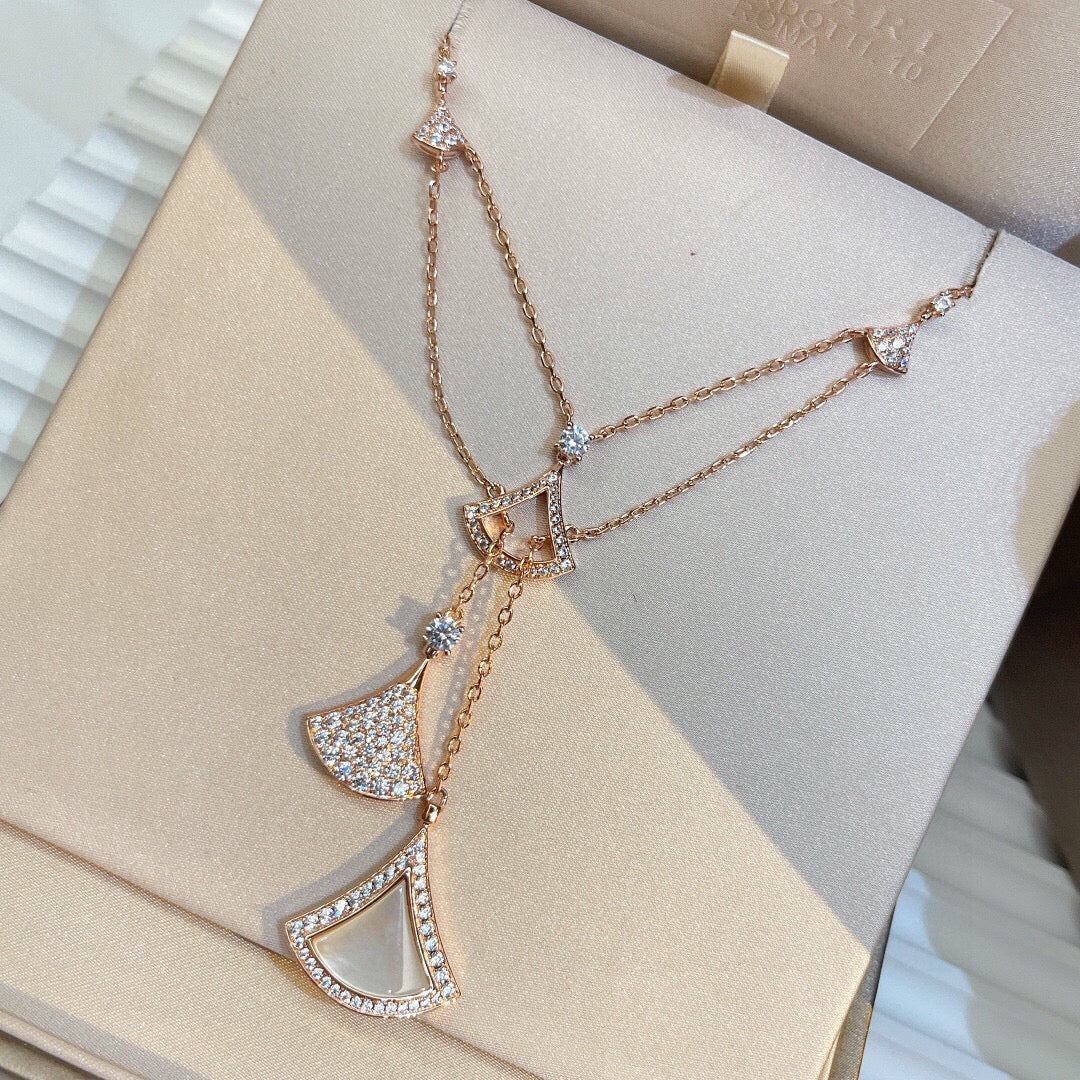 18K BVLGARI BVLGARI Dream Pearls Necklace