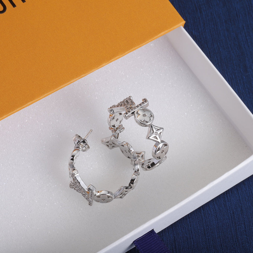 18K Louis Vuitton Script Diamonds Earrings