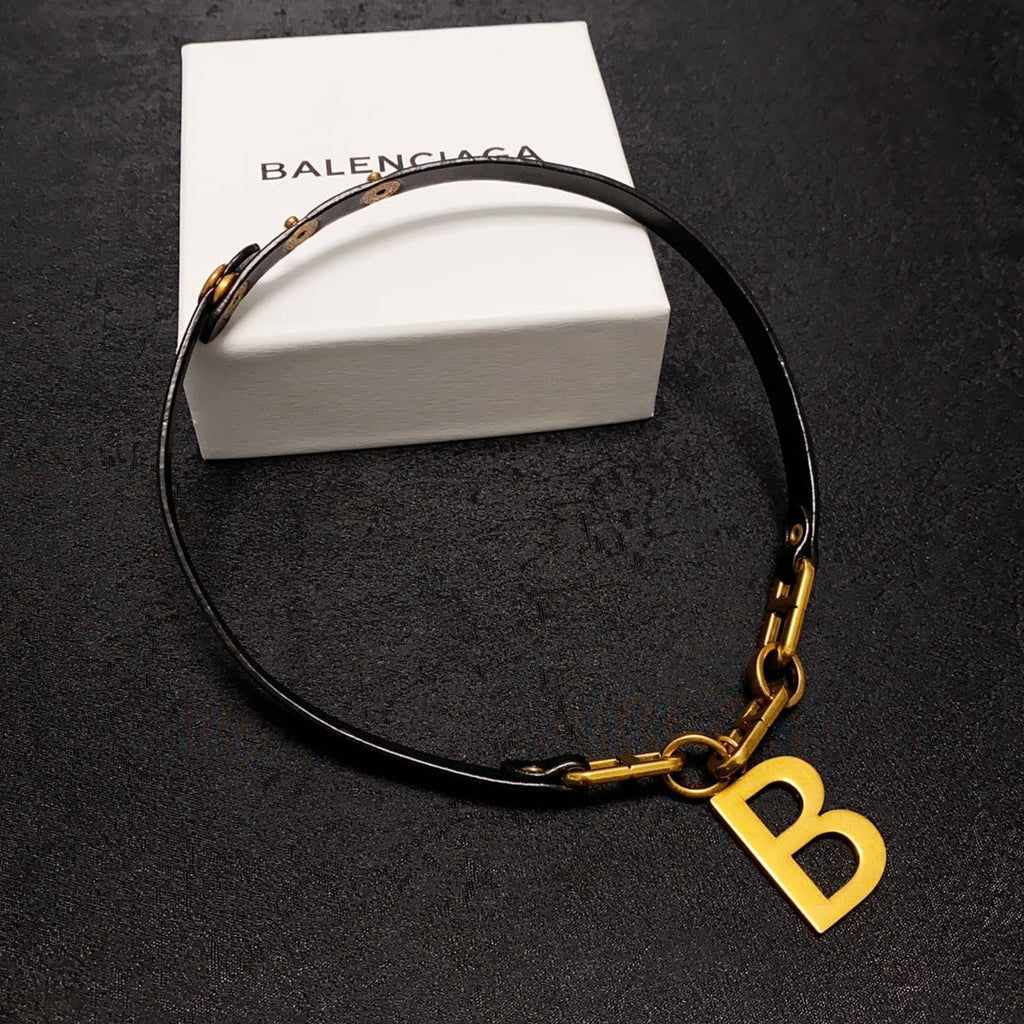 18K Balenciaga Choker Necklace