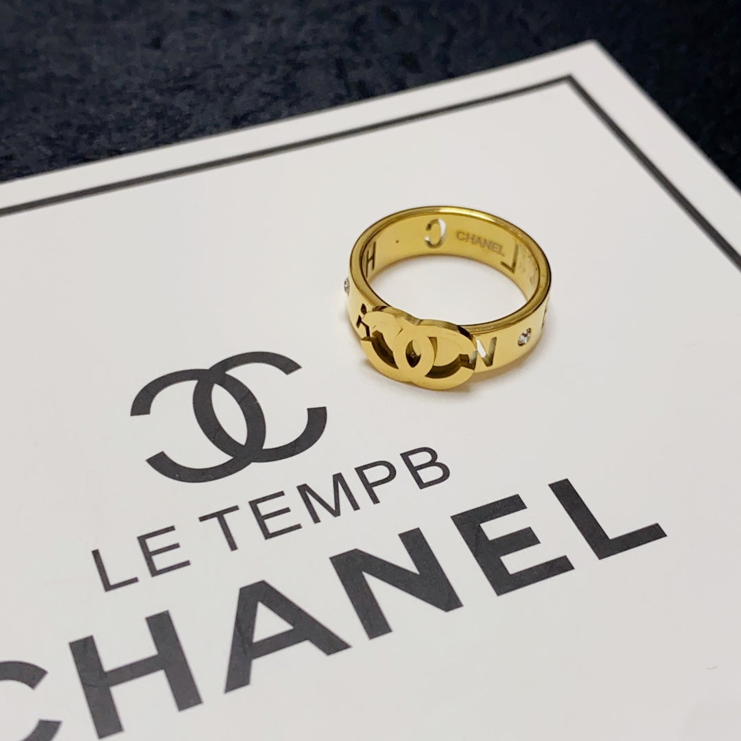 18K  Chanel Yellow Gold Ring