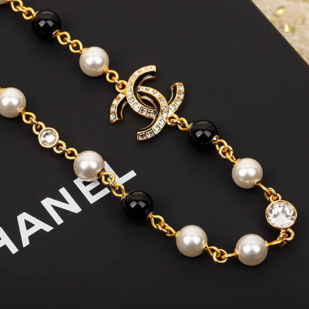 18K  Chanel Black Pearls Necklace