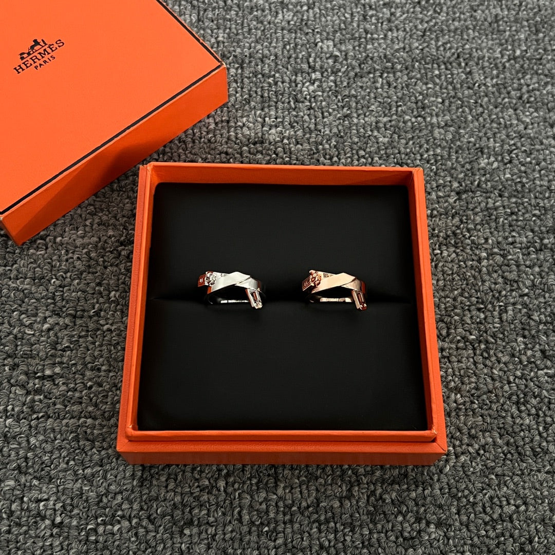 18K Kelly Gavroche Hermes Ring