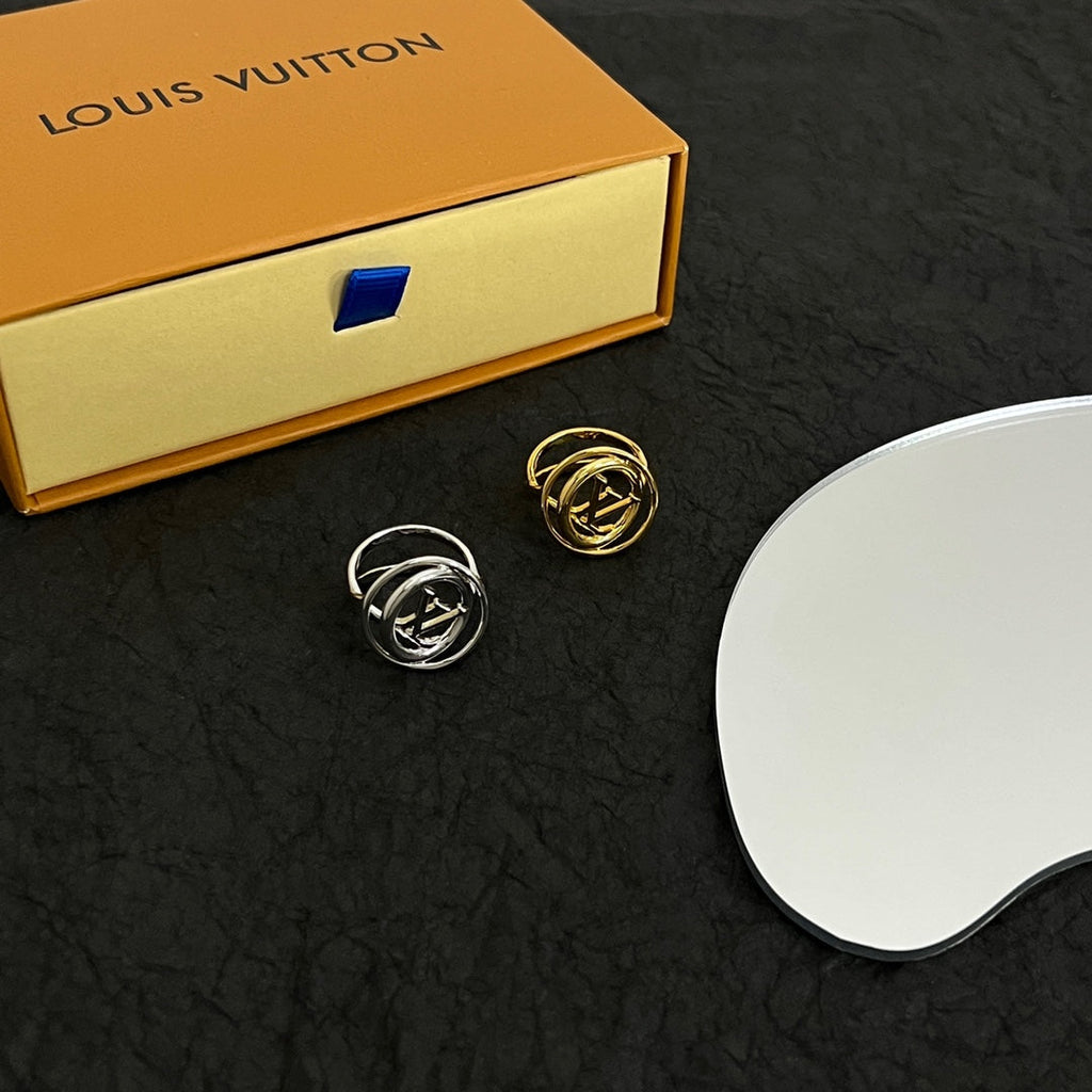 18K Louis Vuitton Stellar Ring
