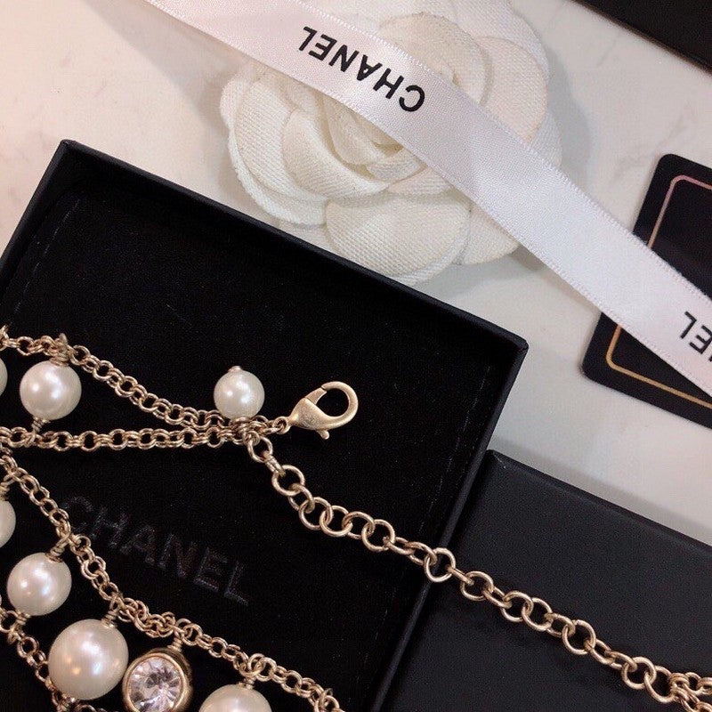 18K  Chanel Pearl Choker Chain Necklace