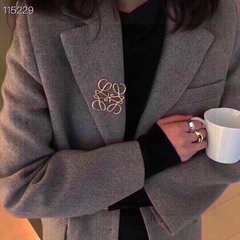 18K LOEWE Anagram Gold Brooch