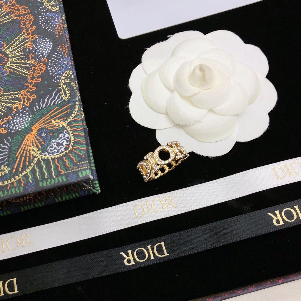 18K Dior Revolution Chain Ring