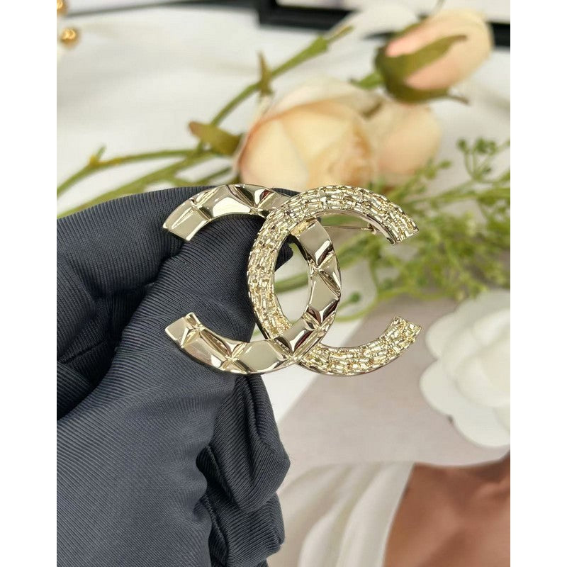 18K  Chanel Gold Brooch