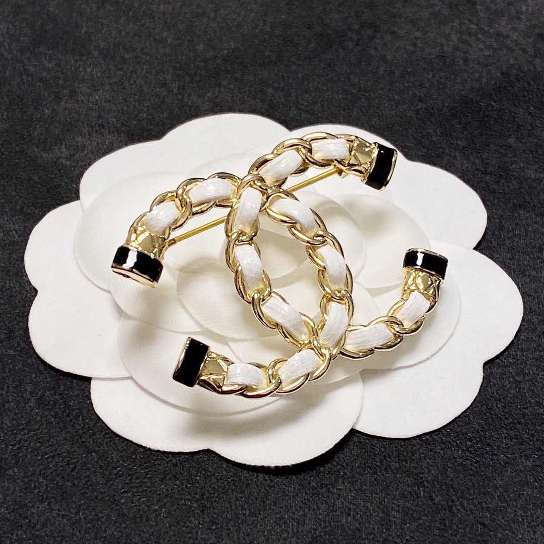 18K  Chanel Pearl Brooch