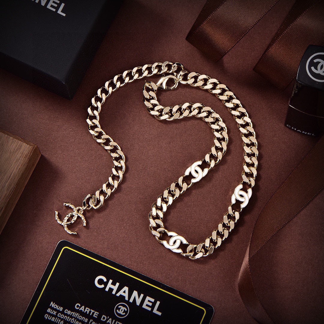 18K  Chanel Crystals Choker Necklace