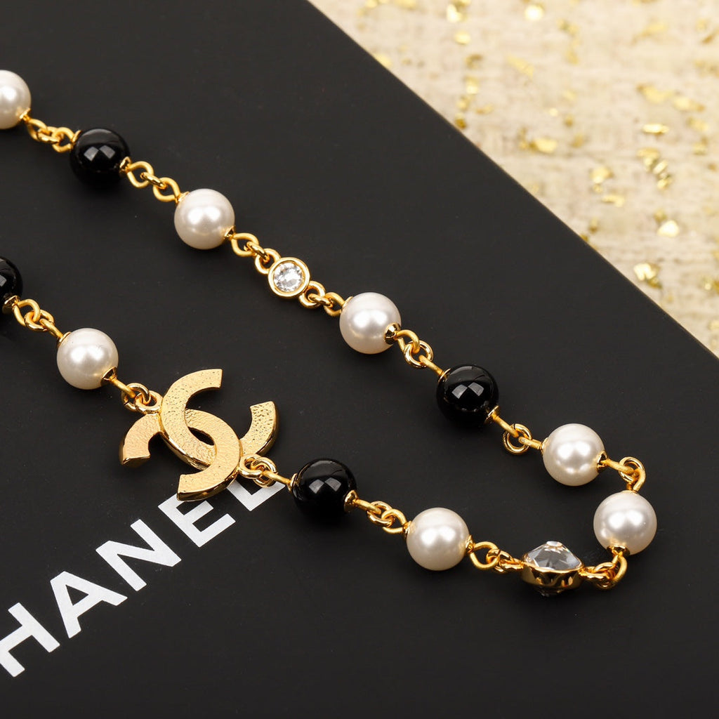 18K  Chanel Black Pearls Necklace