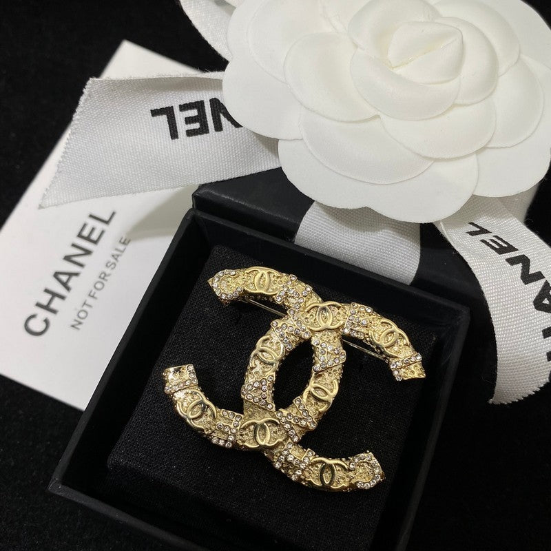 18K  Chanel Diamond Gold Brooch