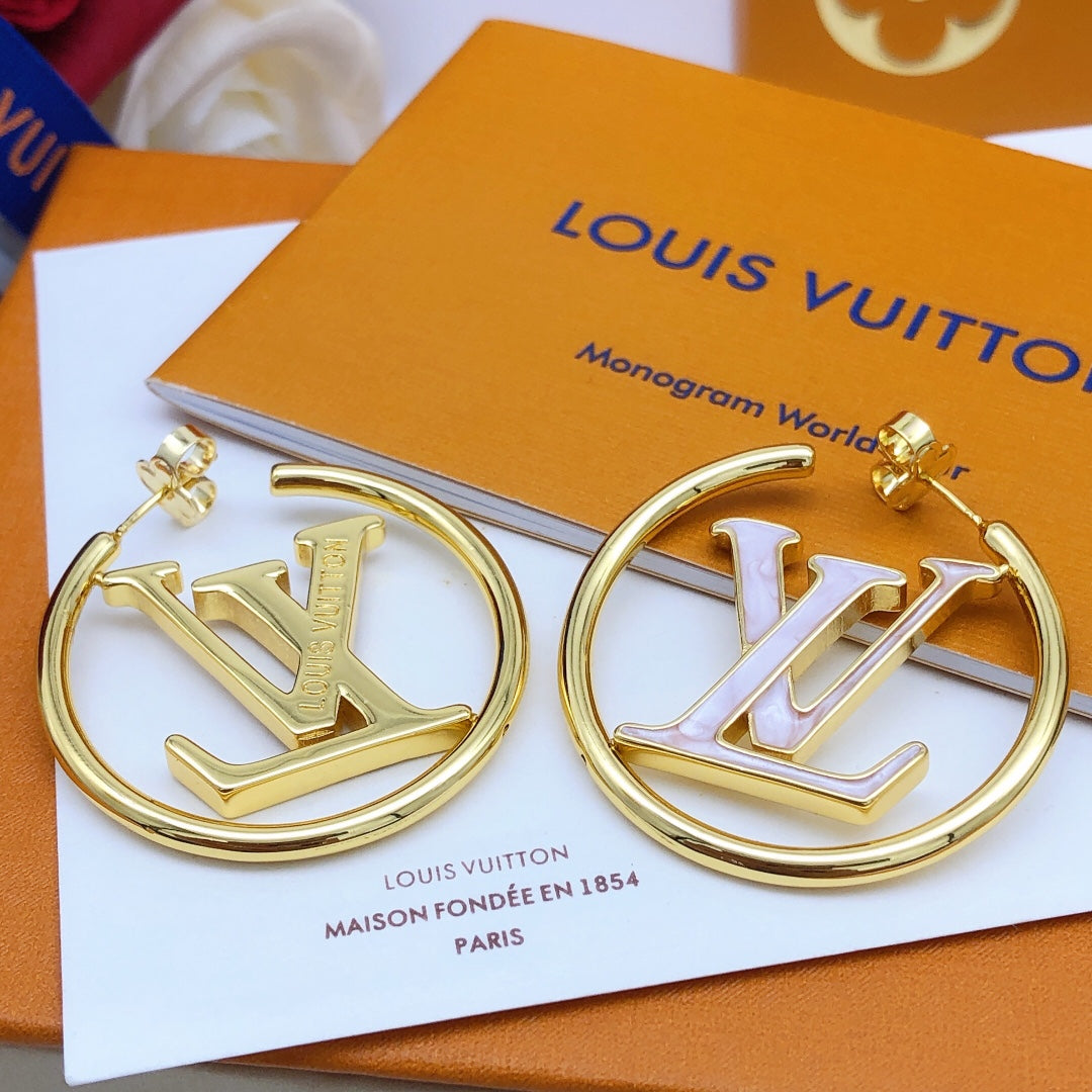 18K Louis Vuitton Louise Hoop Pearls Earrings