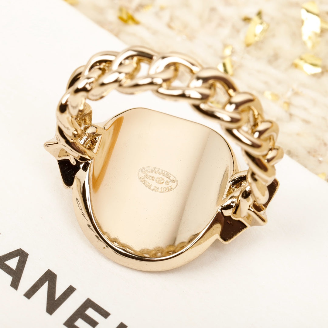 18K  Chanel Chain Ring