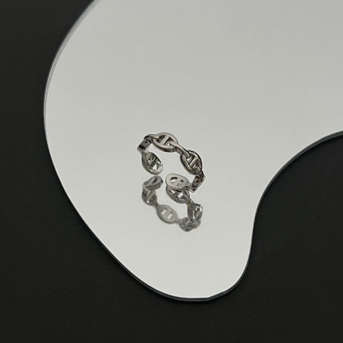 18K Chaine D'Ancre Enchainee Hermes Ring