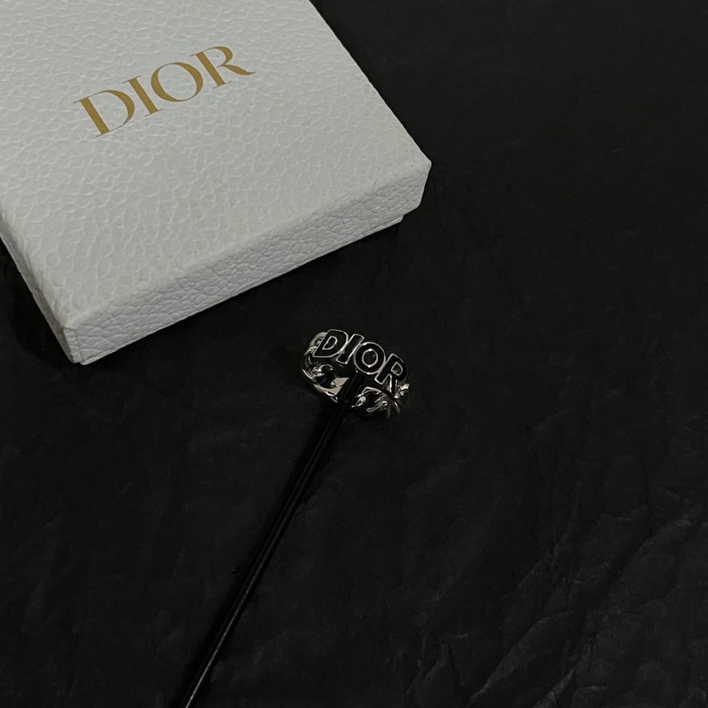 18K Dior Chain Rings