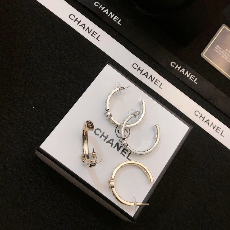 18K  Chanel Circle Earrings