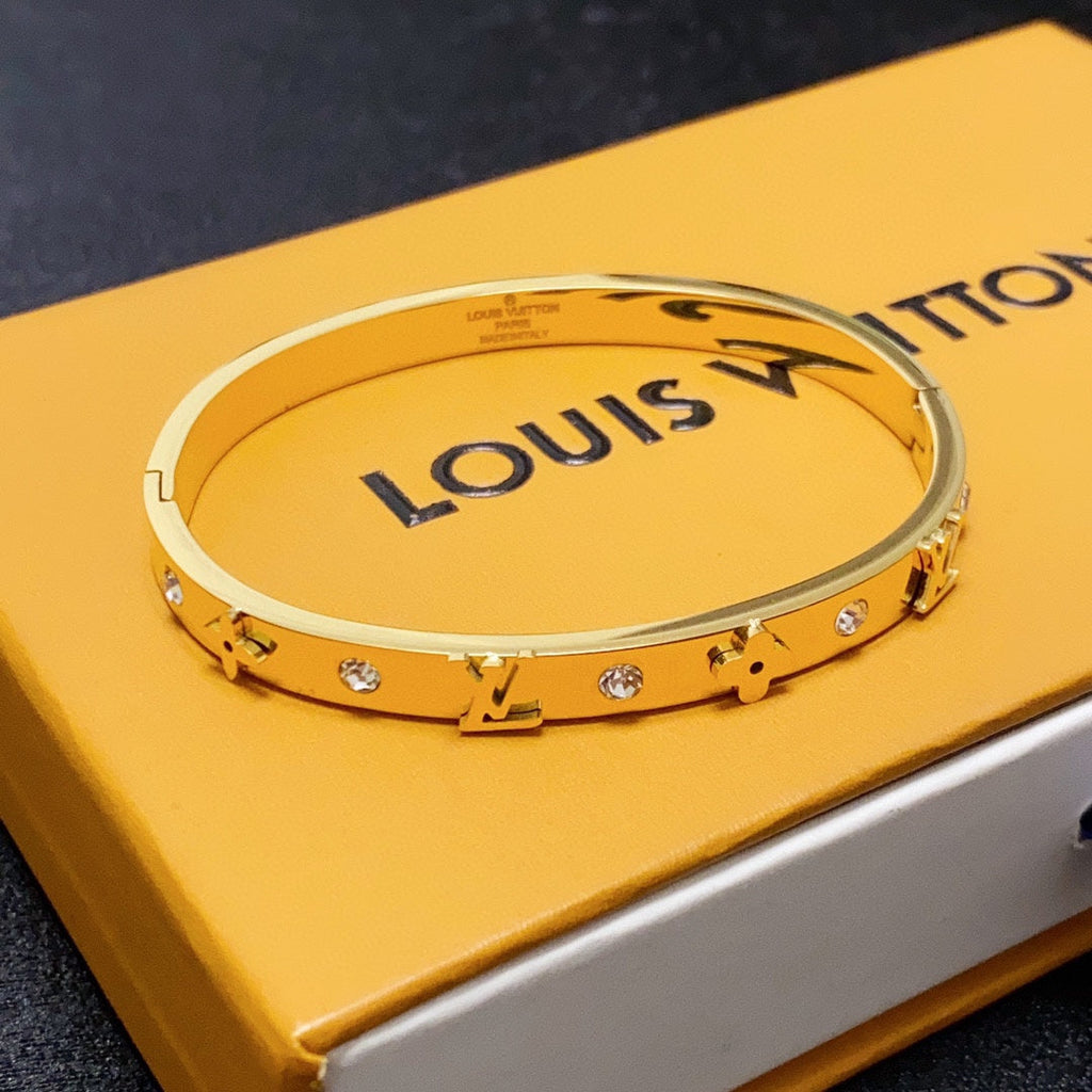 18K Louis Vuitton Diamonds Bracelet