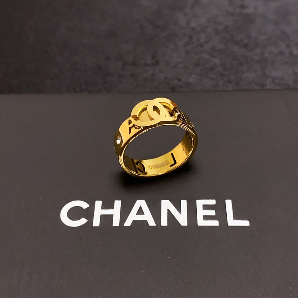 18K  Chanel Yellow Gold Ring