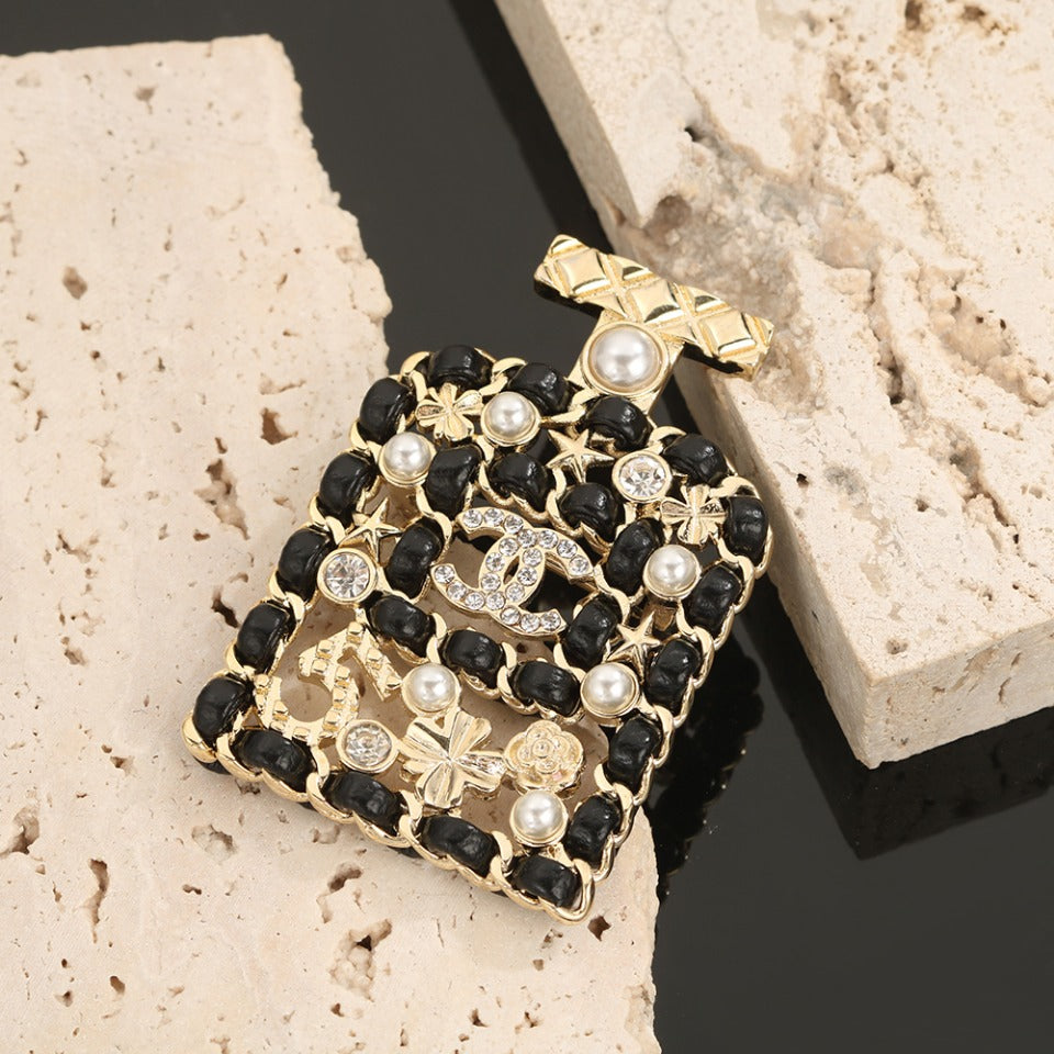 18K  Chanel Bottle Strass Brooch