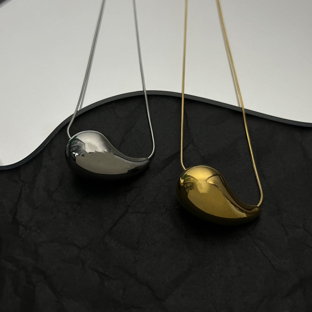 18K BVLGARI Drop Pendant Necklace
