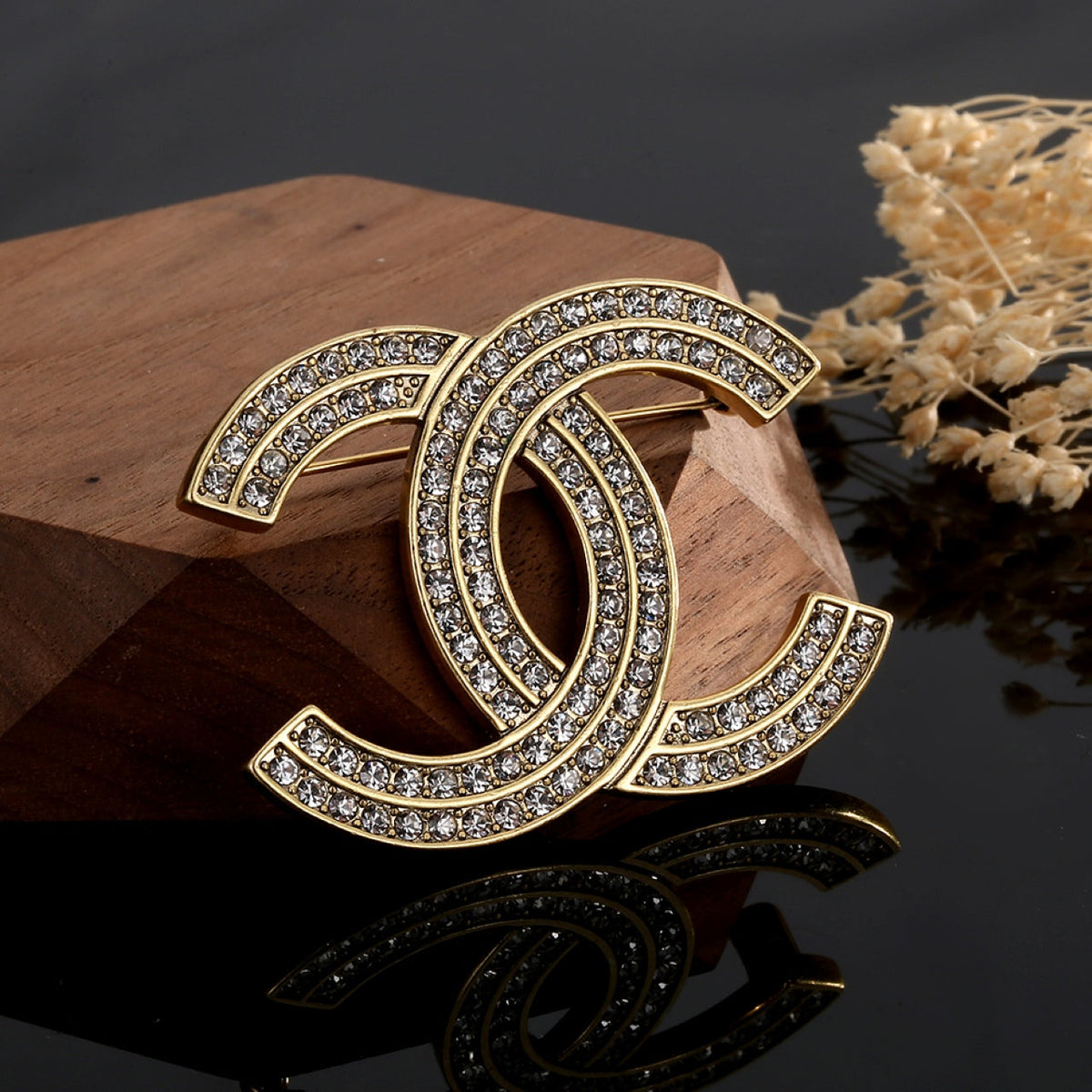 18K  Chanel Diamond Brooch