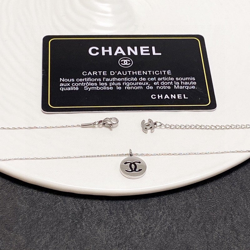 18K  Chanel Round Logo Necklace
