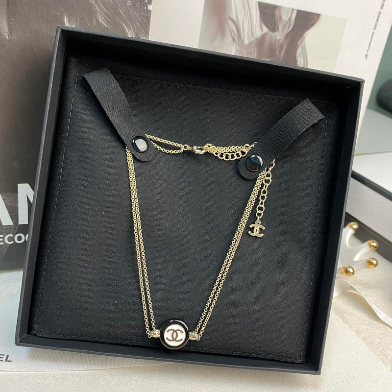 18K  Chanel Chain Choker Necklace