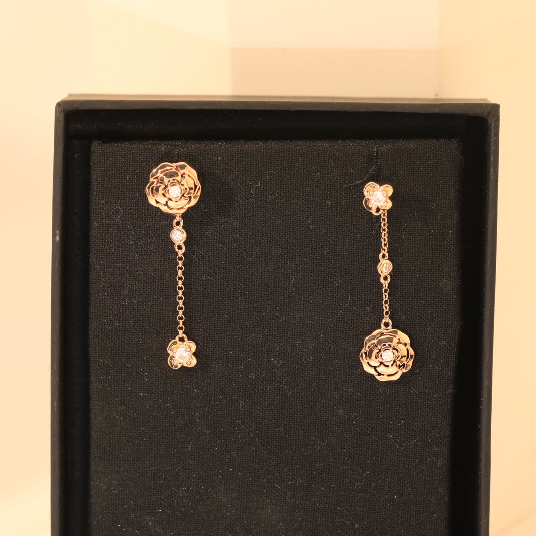 18K  Chanel Camellia Earrings