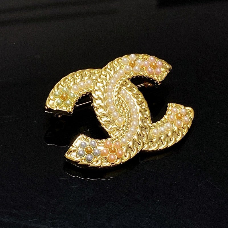 18K  Chanel Pearl Gold Brooch