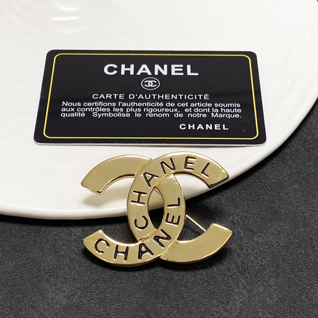 18K  Chanel Script Brooch
