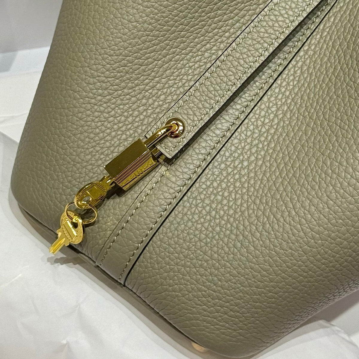 HERMES 25S PICOTIN LOCK 18 IN CROMWELL GRAY CALFSKIN GOLD HARDWARE