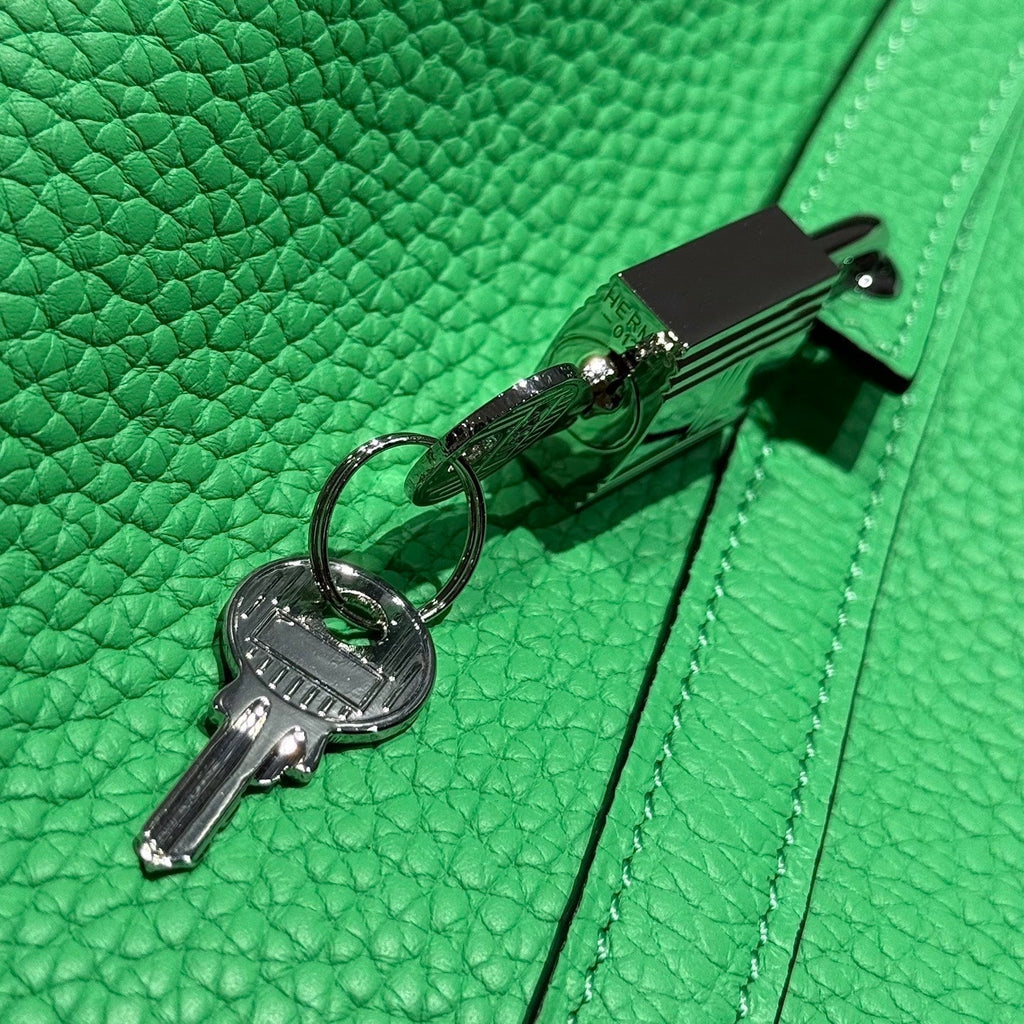 HERMES 25S PICOTIN LOCK 22 IN SPRING GREEN CALFSKIN SILVER HARDWARE